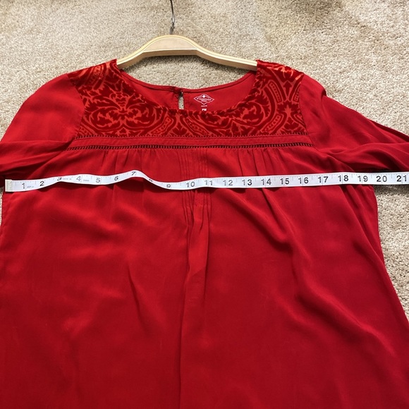 St. John’s Bay Red Retro Blouse - Picture 8 of 10